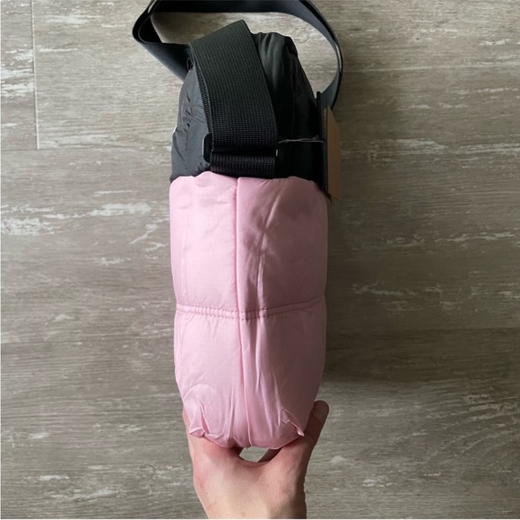 NWT The North Face Nuptse Crossbody Bag, Pink/ Black - Picture 5 of 9